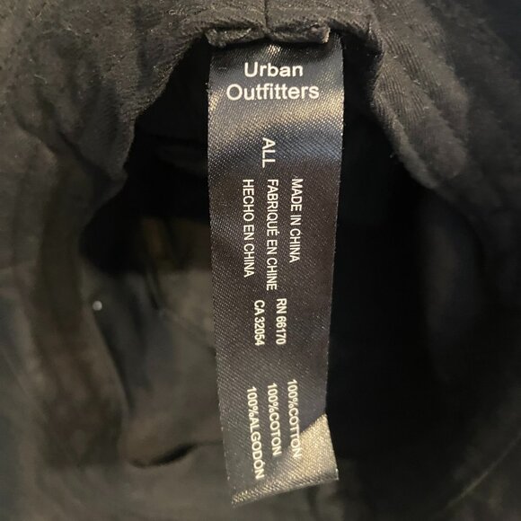 Bucket hat - Picture 3 of 3